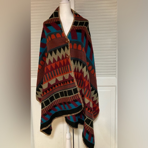 EUC Southwestern Geometric Multicolor Button Down Wrap Around - Picture 2 of 8